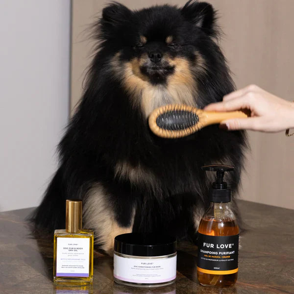 Soins naturels The Fur Love pour chien – Shampoings, baumes, huiles et accessoires pour résoudre les problèmes de peau.