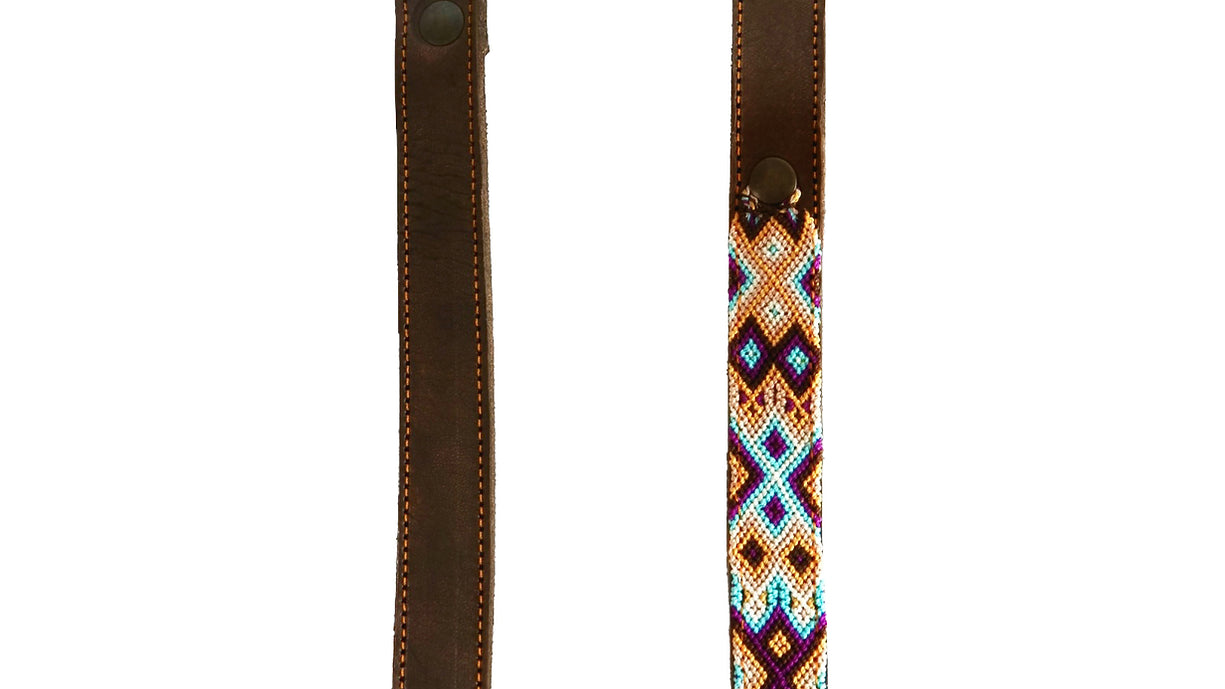 Laisse pour Chien Mexie Taxco - Une touche de couleur et de tradition artisanale. Disponible en deux tailles pour convenir à toutes les aventures avec votre compagnon.