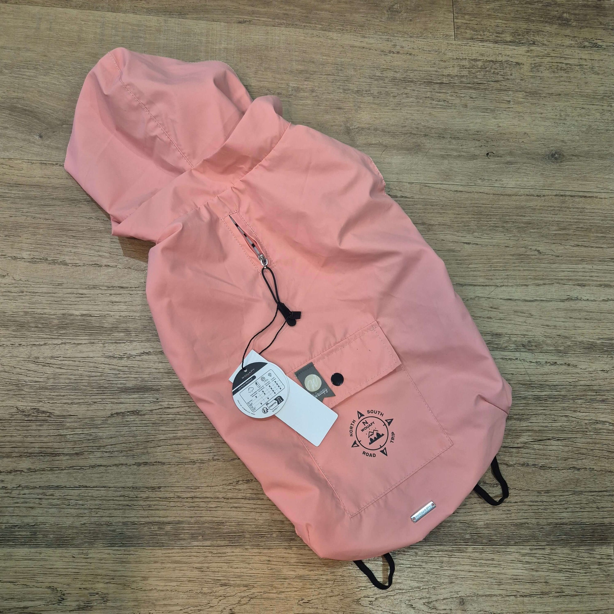 Imperméable chien ciré rose Wouapy T36 seconde main dépôt vente neuf