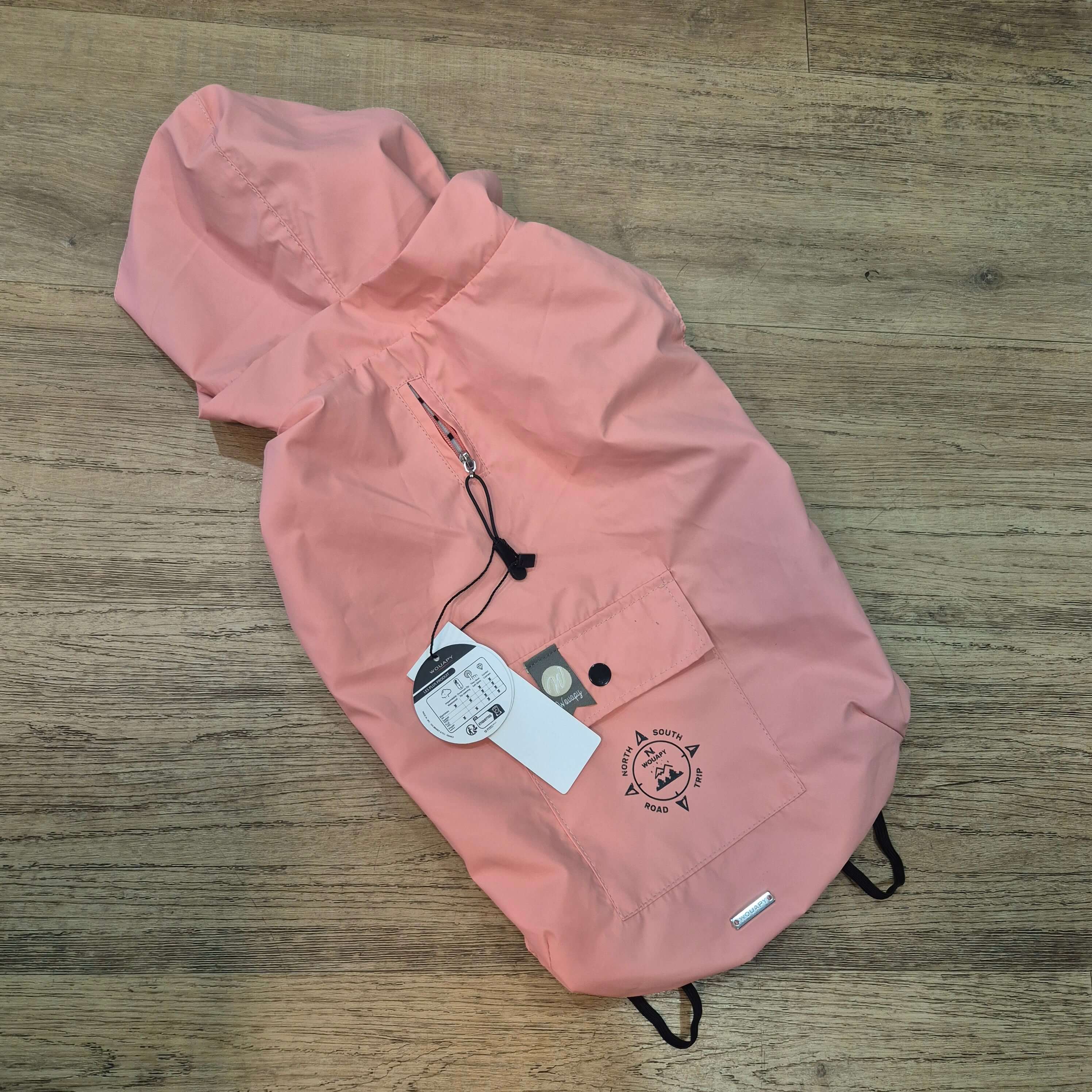Imperméable chien ciré rose Wouapy T36 seconde main dépôt vente neuf