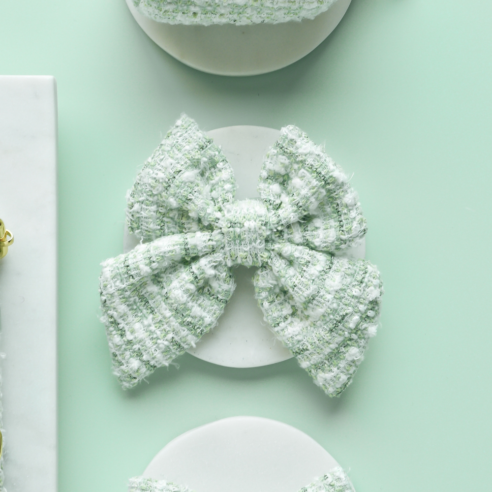 Nœud papillon marin pour chien en tweed texturé matcha
