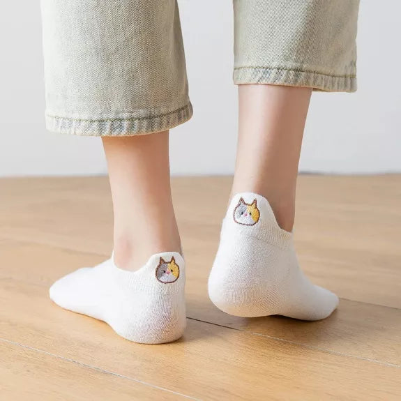 Chaussettes avec motif de chat tricolore sur fond blanc - Collection Tites Chaussettes