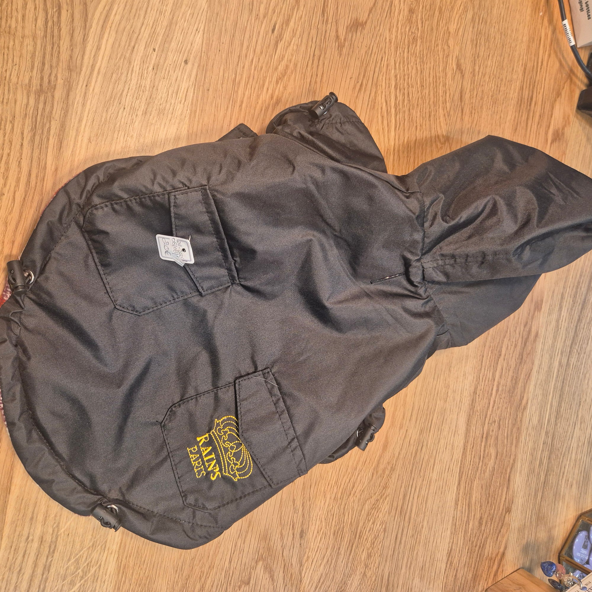 Imperméable pour chien noir doublé Rain’s Paris T32 seconde main dépôt vente