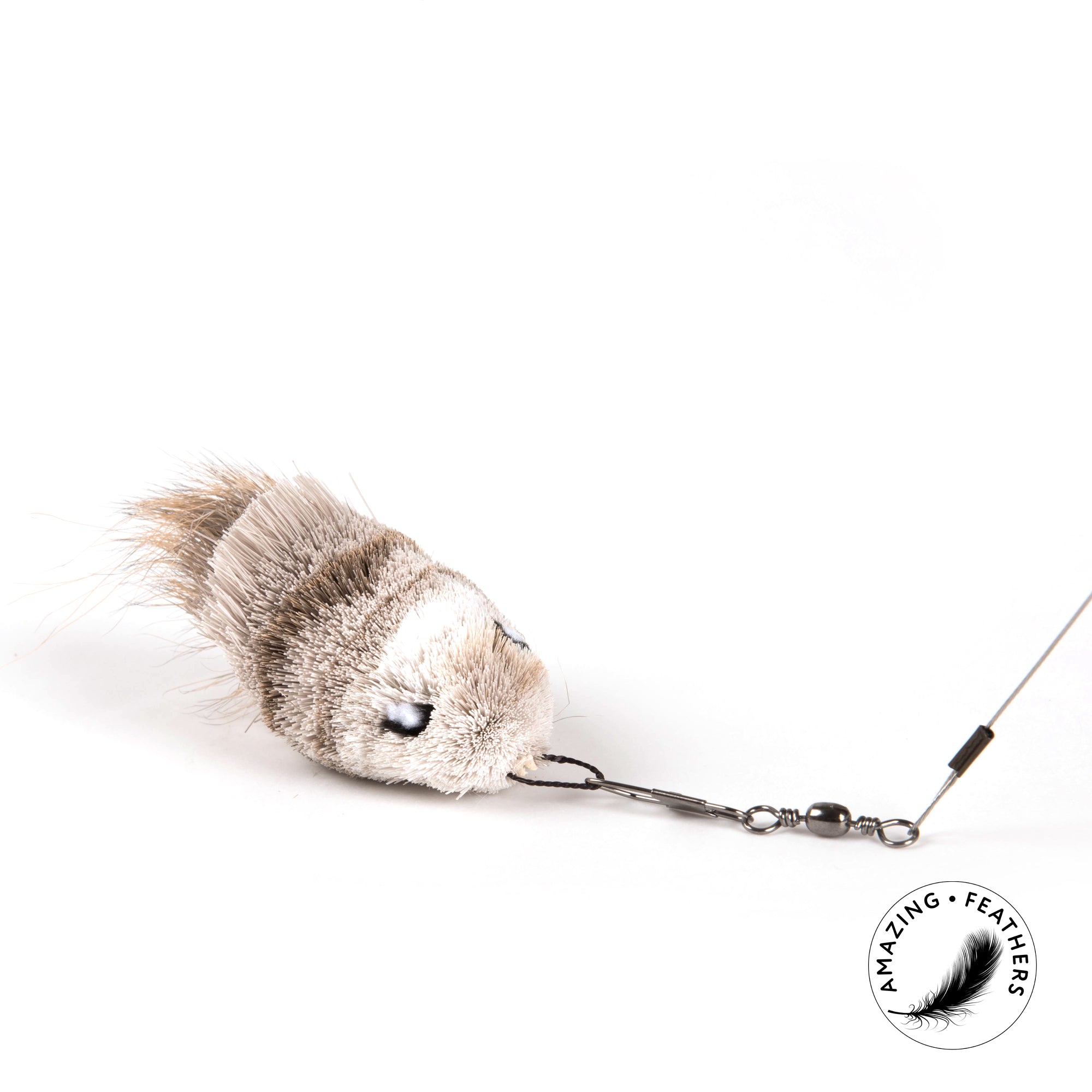 Jeu de canne pour chat Woody Swirl avec souris en poils de cerf, tige en bois de hêtre et mousquetons rotatifs, signé Profeline.