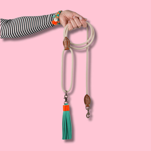 Laisse longue coloris sand avec cuir cousu main