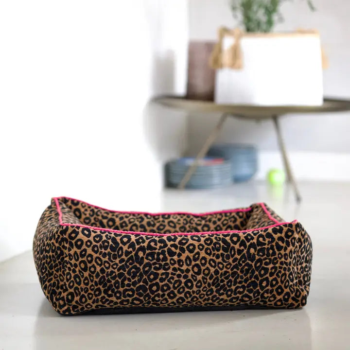 Panier pour chien Lazy Leopard DWAM en velours léopard – DOG DéliCAT