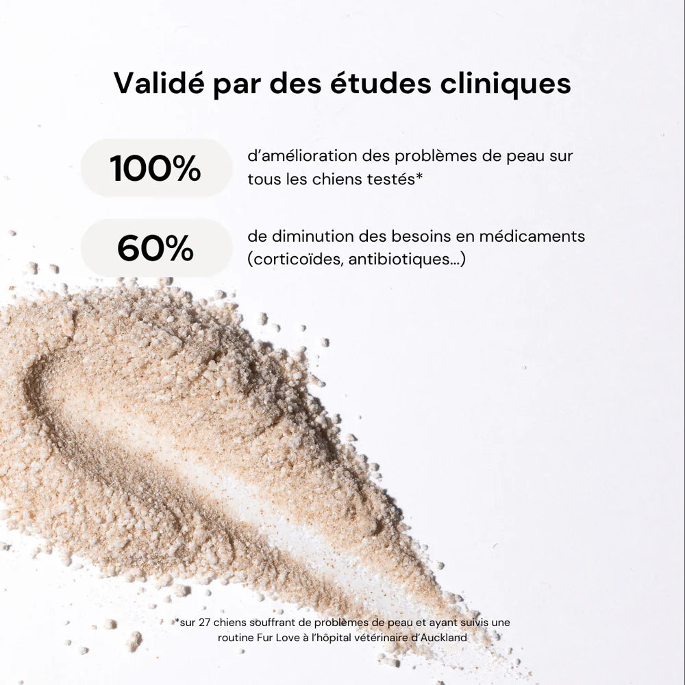 Poudre de bain apaisante The Fur Love, spécialement formulée pour apaiser les pattes irritées des chiens.