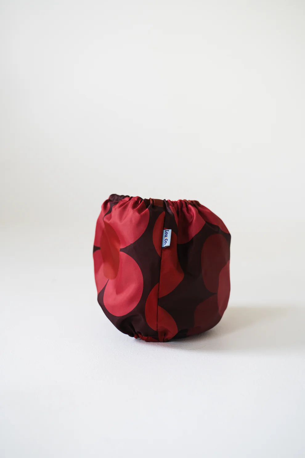 Snood chien imperméable Red Flowers – Protection oreilles