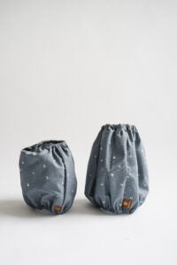 Snood Denim Hearts pour chiens, coton bio bleu jean à petits cœurs blancs, protège les longues oreilles des Cockers et autres races.
