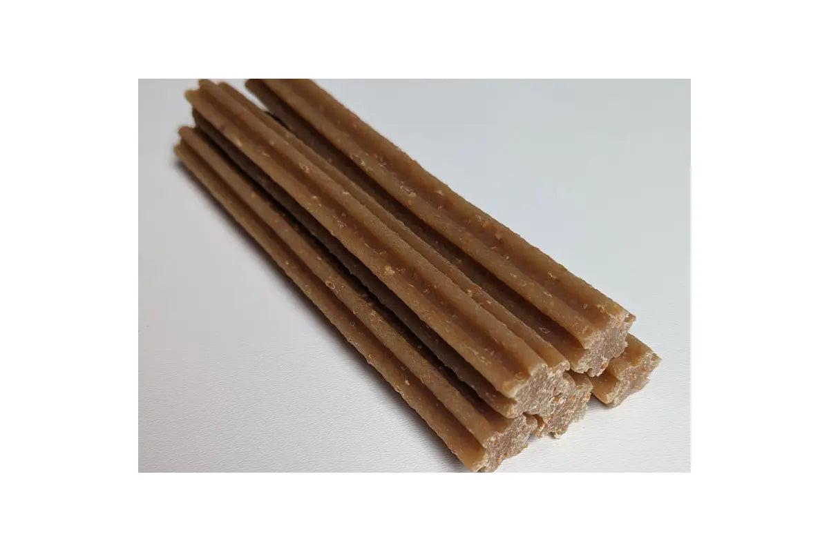 Dental Sticks STITCH au fromage pour chiens - Friandises naturelles pour une bonne hygiène bucco-dentaire.