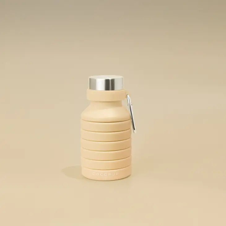 Bouteille d’eau pliable pour chien nude – Cocopup London – DOG DéliCAT
