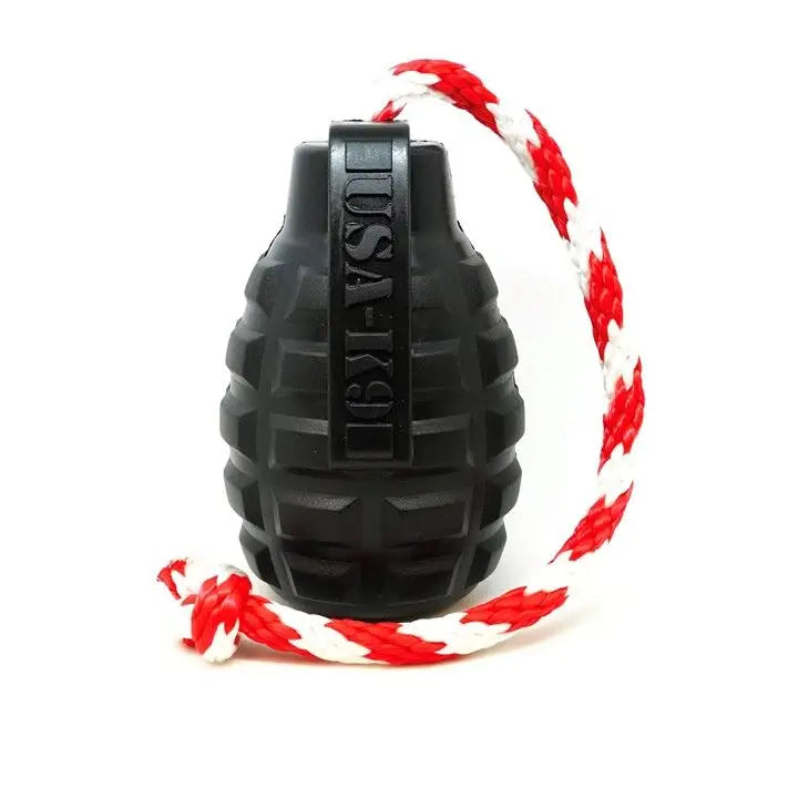 Grenade Magnum - Jouet distributeur de friandises avec corde durable SodaPup : jouet interactif pour chiens, résistant et amusant.