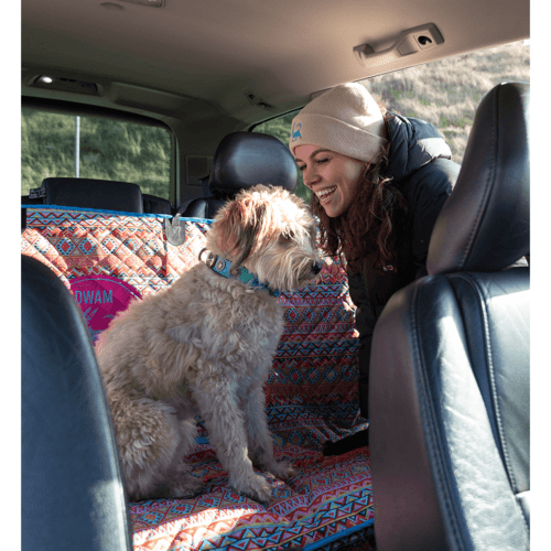 Couverture voiture pour chien DWAM – Modèle Hola Bella, chic & pratique - DOG WITH A MISSION - DOG DéliCAT