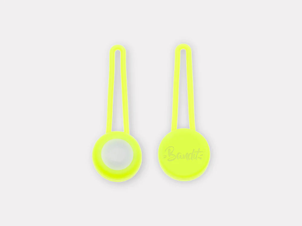 Le pendentif lumineux Bandit, disponible chez DOG DELICAT - Soyez visible, soyez élégant !