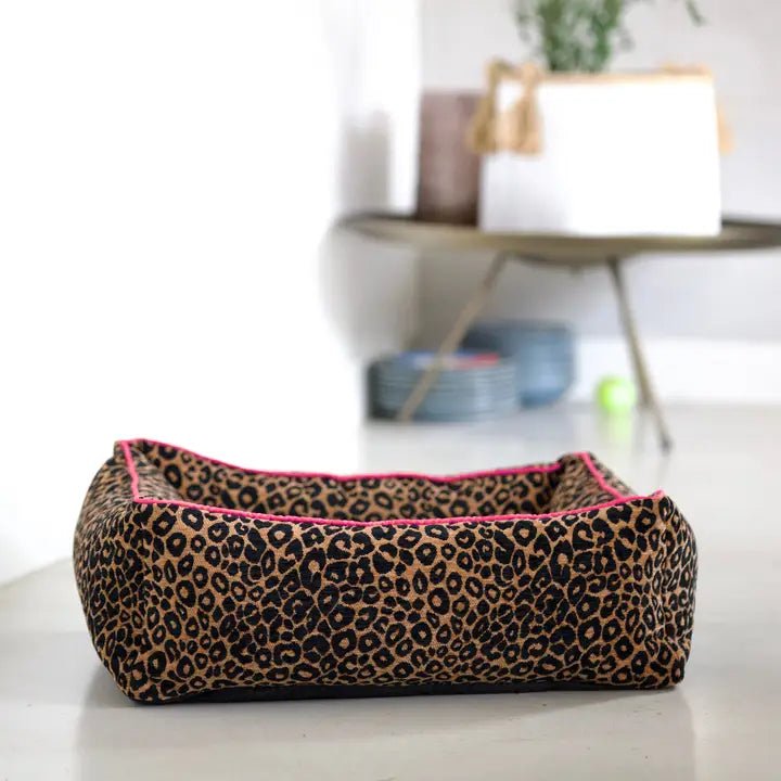 Panier pour chien Lazy Leopard DWAM en velours léopard – DOG DéliCAT