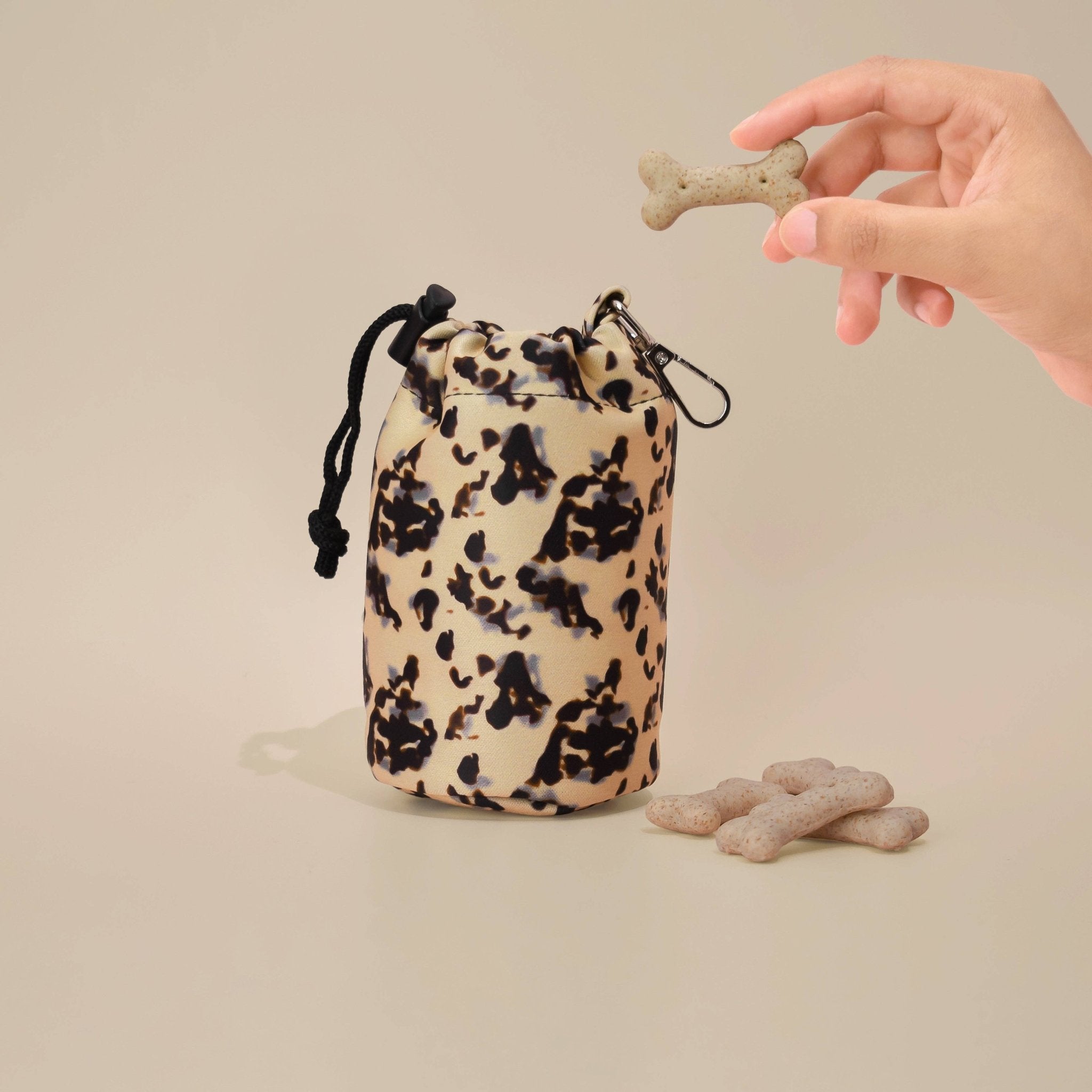 Pochette à friandises avec cordon de serrage – Ivoire - COCOPUP LONDON - DOG DéliCAT