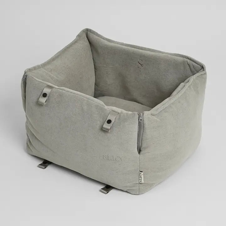 Siège auto pour chien 2 en 1 avec couchage Fenja – STAEY – DOG DéliCAT