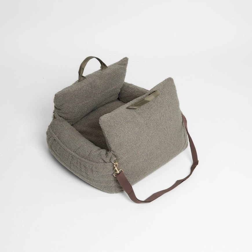 Siège auto pour chien Lara Teddy 2.0 Staey – Staey – DOG DéliCAT