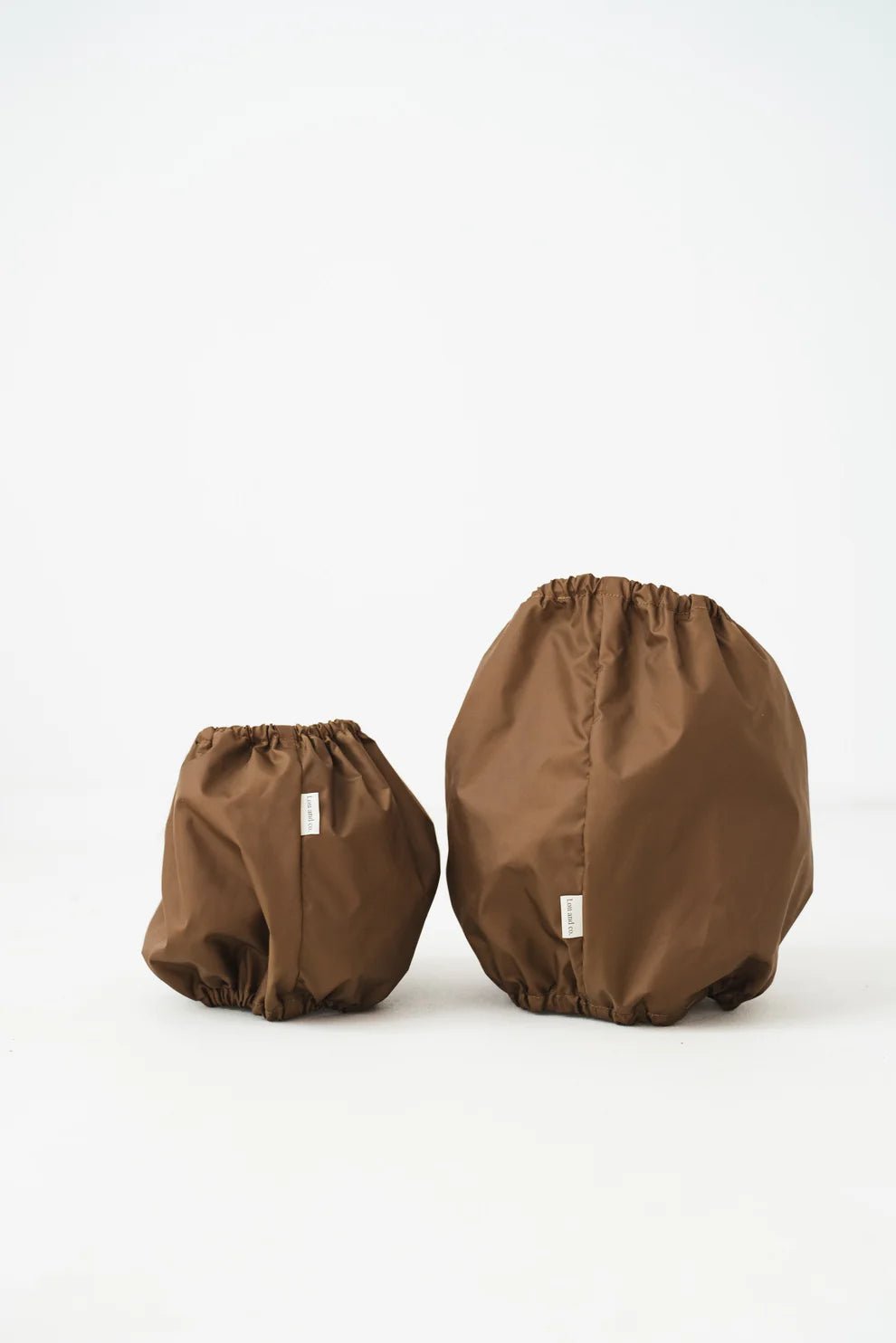 Snood imperméable pour chien – Marron élégant & Oreilles au sec - Lou and co. - DOG DéliCAT