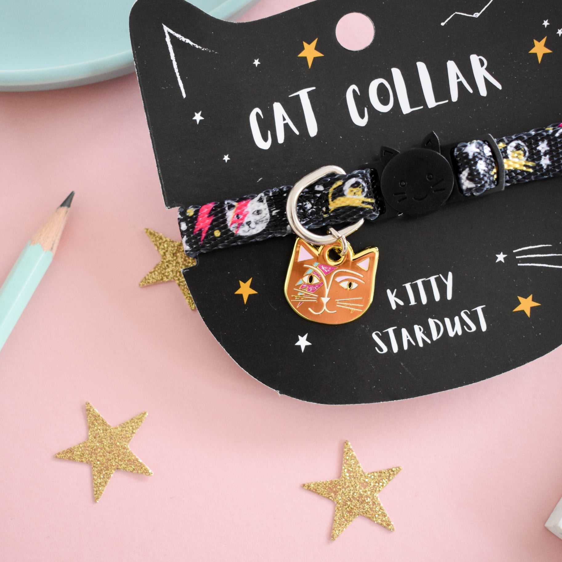 Collier chat design Kitty Stardust Niaski – sécurité et style arty