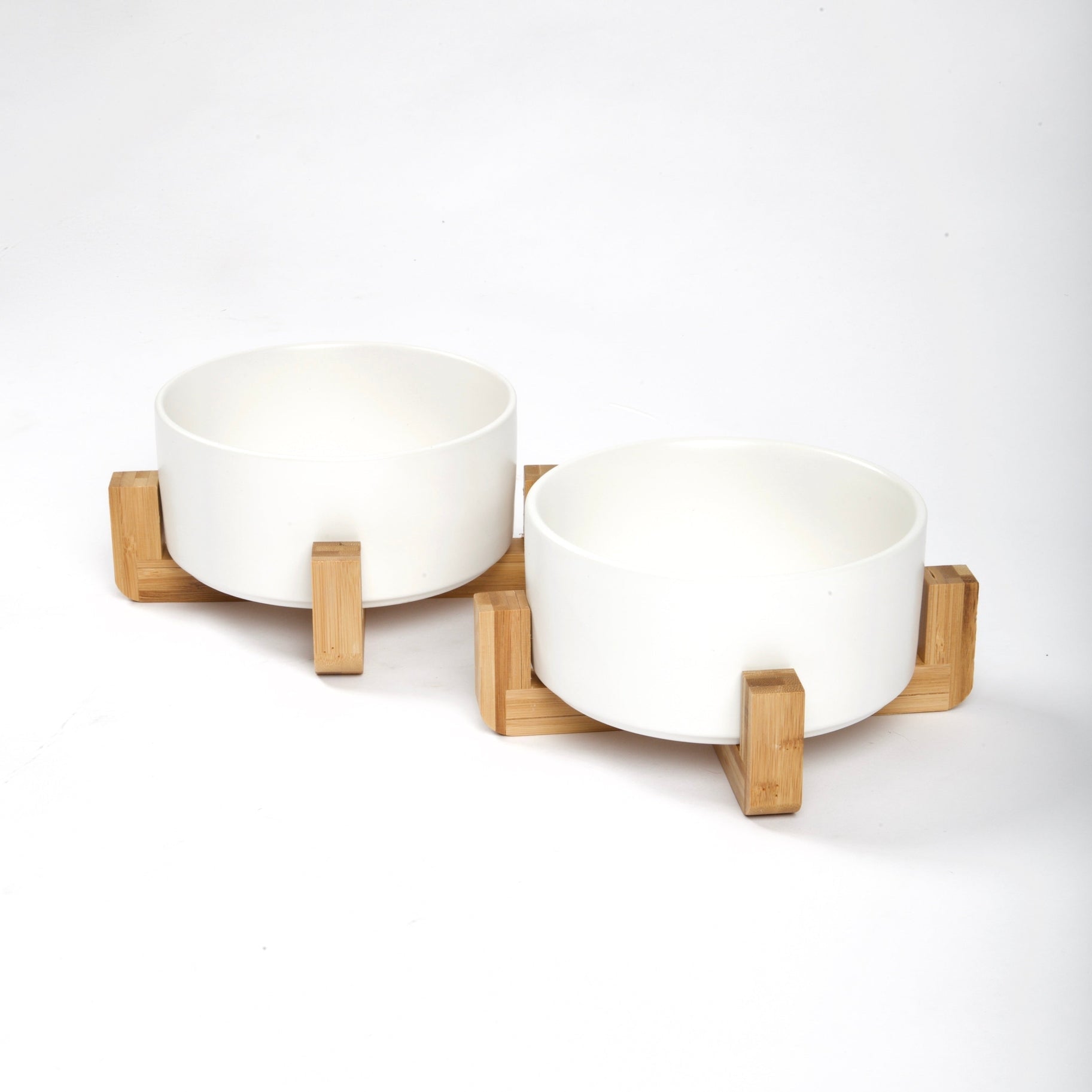 Gamelle avec support en bois (blanc) - INT. PETS - DOG DéliCAT