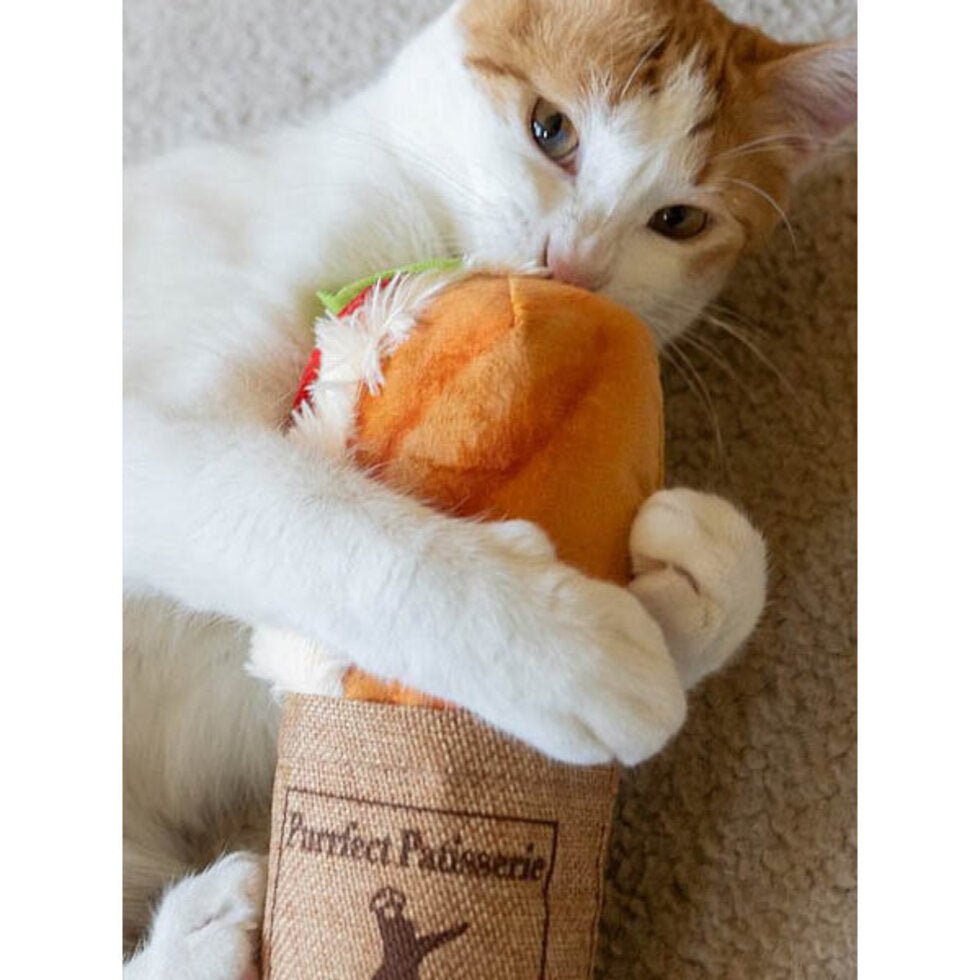 Jouet kicker pour chat à l’herbe à chat bio – Baguette Pet PLAY - PET PLAY - DOG DéliCAT